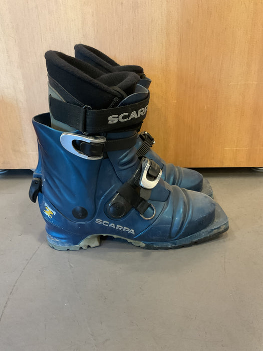 USED Scarpa T2 size 9