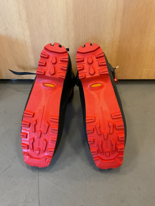 USED Atomic backland carbon 29/29.5 boots 318mm
