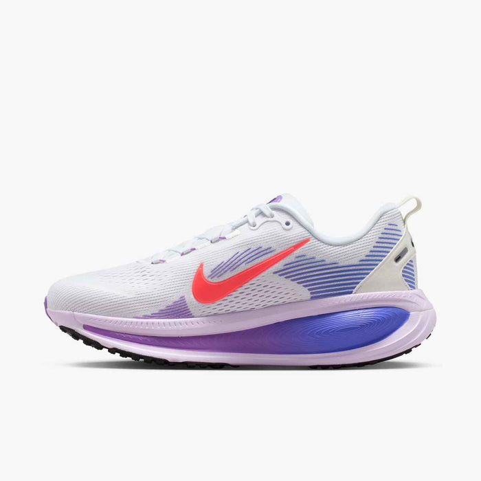 Nike Vomero 18 Shoes (Women's)