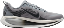 Nike Vomero 18 Shoes (Men's)