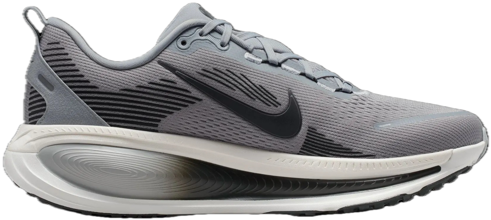 Nike Vomero 18 Shoes (Men's)