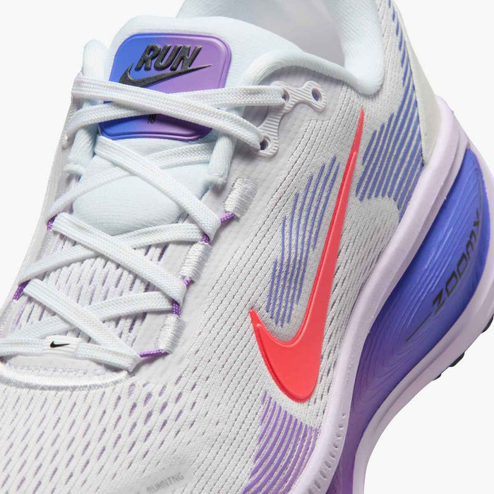 Nike Vomero 18 Shoes (Women's)